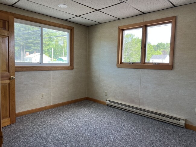 Building Photo - 146 Kennedy Memorial Dr