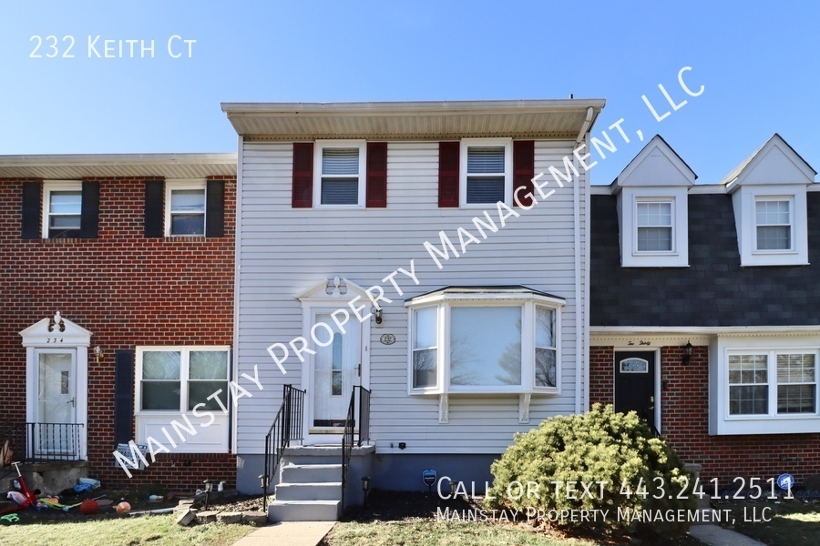 Foto principal - Updated 3 Bedroom Townhome in Millersville...