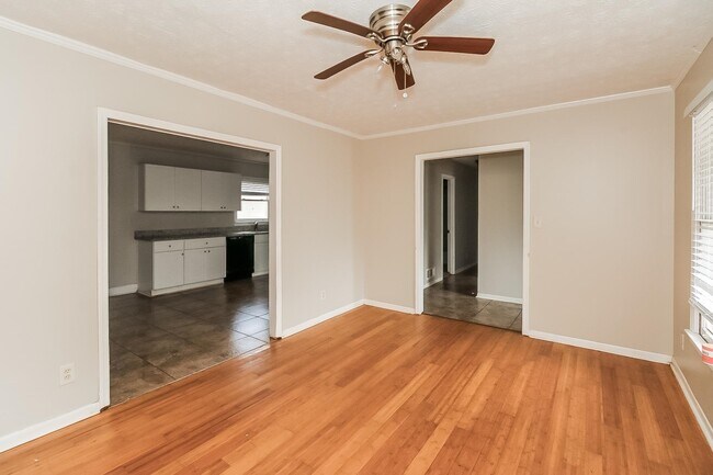 Building Photo - 2500 Dorita Ct