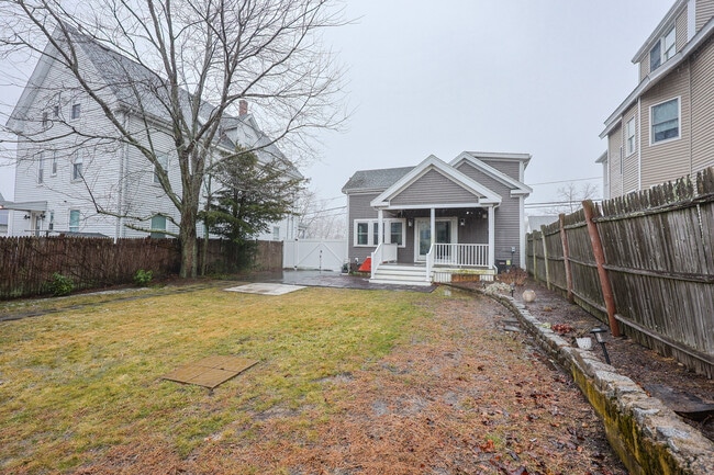 Building Photo - 54 Tremont St