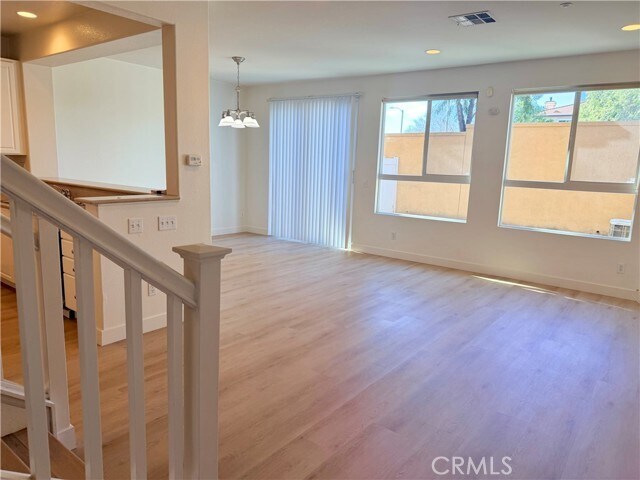 Foto del edificio - 7161 East Ave