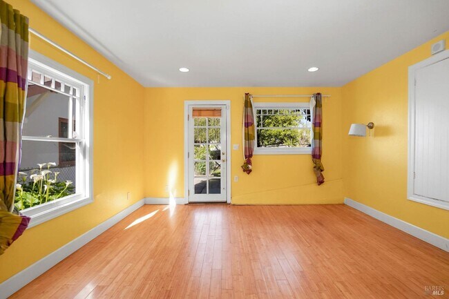 Foto del edificio - 1108 E 33rd St