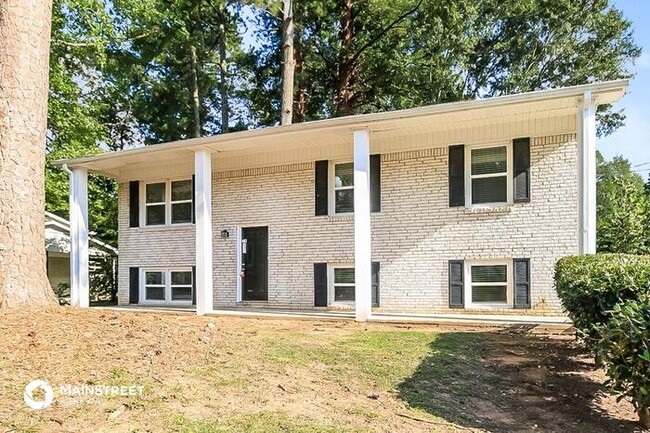 Foto del edificio - 2796 Old Farm Rd