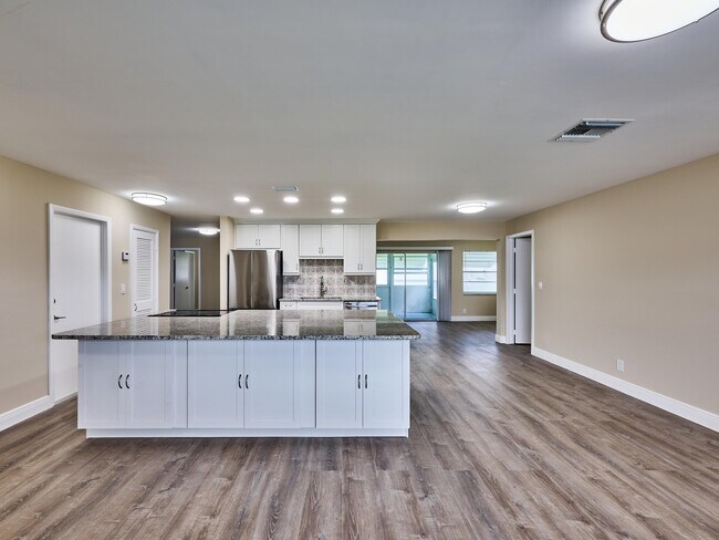 Foto del edificio - 2081 SW 13th Terrace