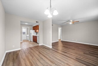 Building Photo - 3884 Northeast Dr