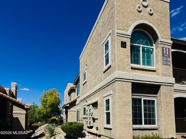 Building Photo - 1500 E Pusch Wilderness Dr