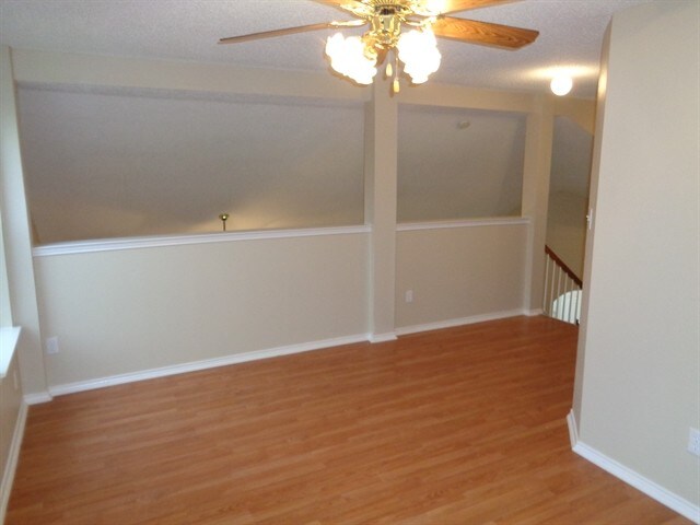 Foto del edificio - 5820 Vista Glen Ln