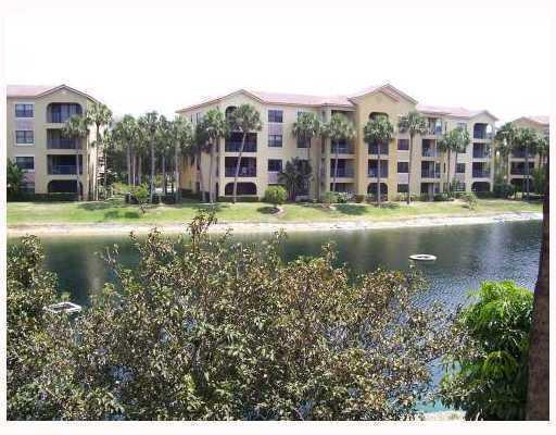 Primary Photo - 600 Uno Lago Dr