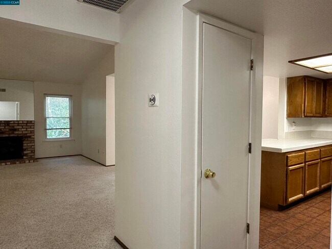 Foto del edificio - 513 Camelback Rd