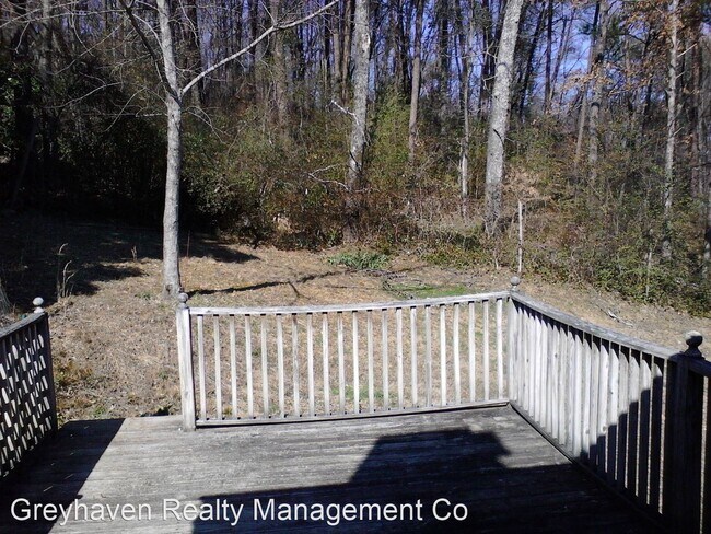 Building Photo - 3 br, 1.5 bath House - 311 Stonewood Dr