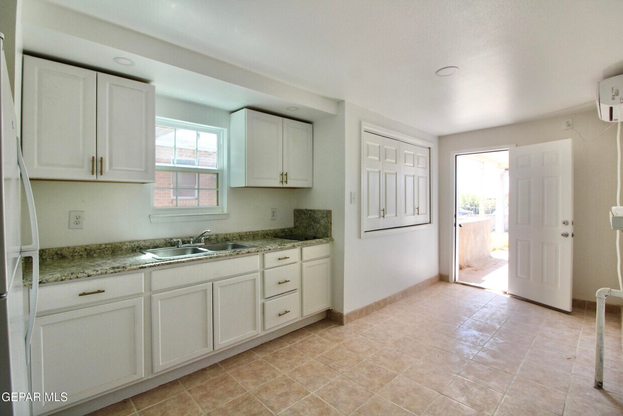 Foto principal - 614 Marr St