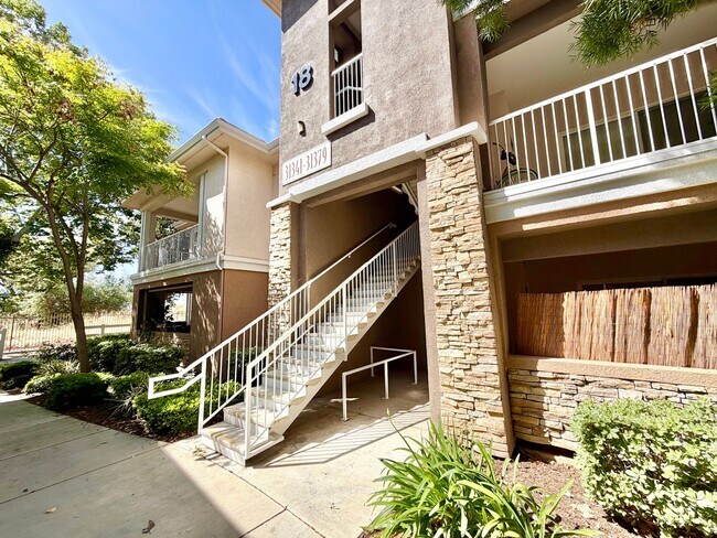 Foto del edificio - Stylish 2 Bedroom 2 Bathroom 1 Car Garage with Resort Style Amenities in Prime Temecula Location