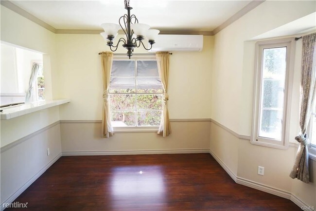 Building Photo - 3 br, 2 bath House - 734 Los Altos Ave