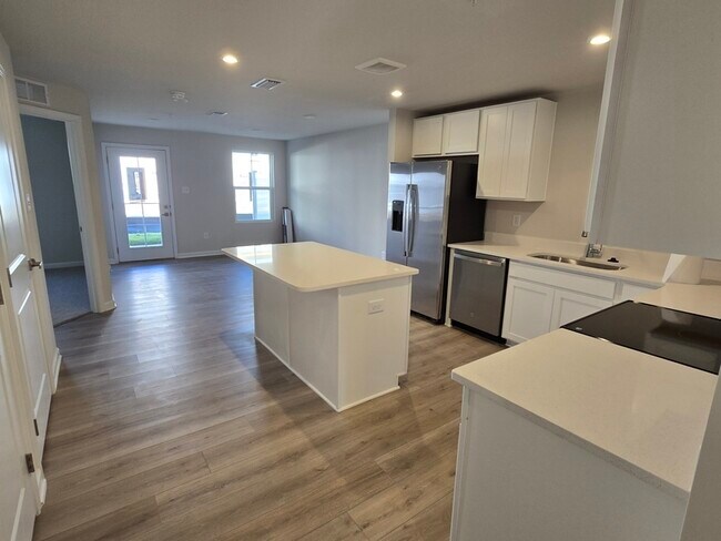 Foto del edificio - 532 Destination Way