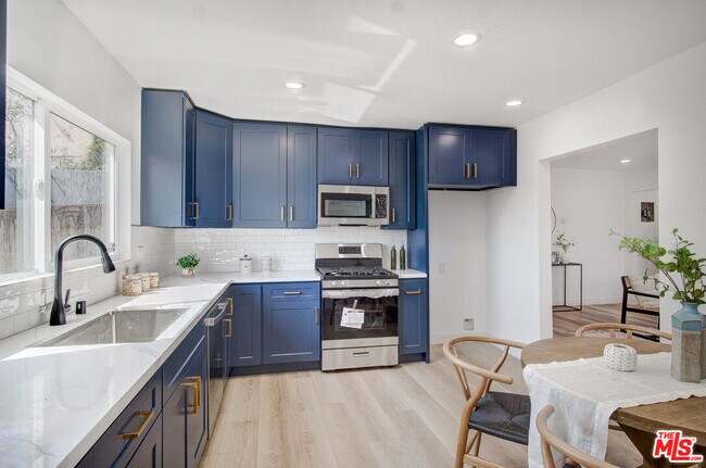 Foto del edificio - 1317 N Chester Ave