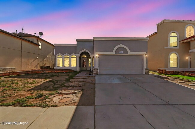 Foto del edificio - 305 De Palma Pl