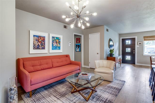 Foto del edificio - 8554 Strathmore Dr