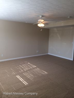 Building Photo - 248 Miles Dr