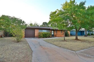 Building Photo - 1443 Beechwood Ln