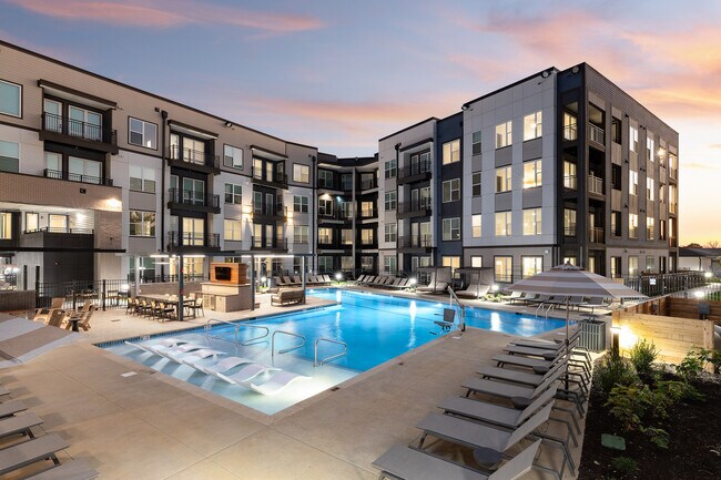 Foto del edificio - The Hickory at Indian Lake Village