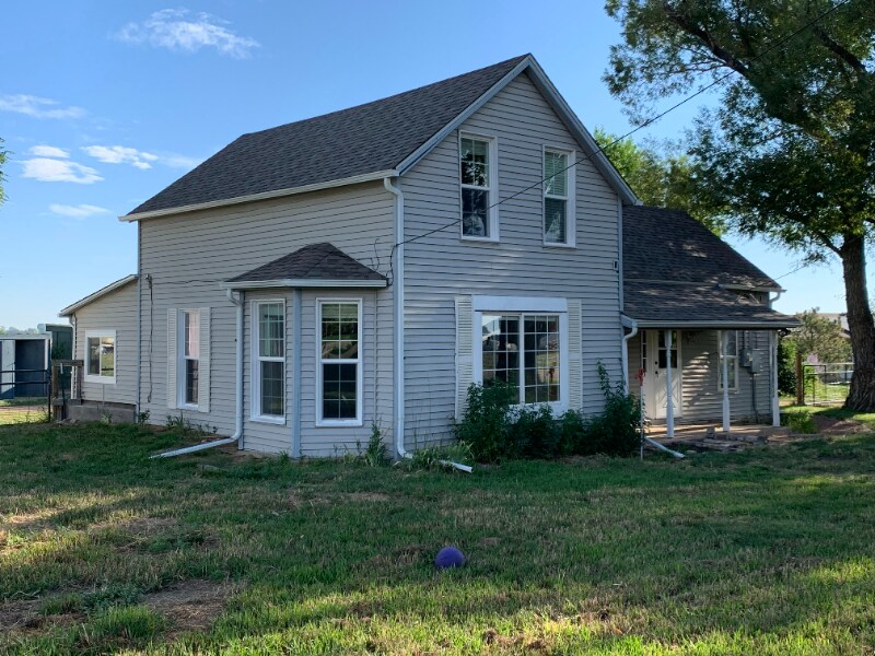 624 East Co Road 8, Berthoud, CO 80513 House Rental in Berthoud, CO