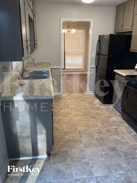 Foto del edificio - 3415 Sheree Trail