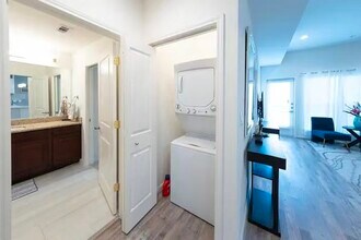 Building Photo - 1207 Grand W Blvd