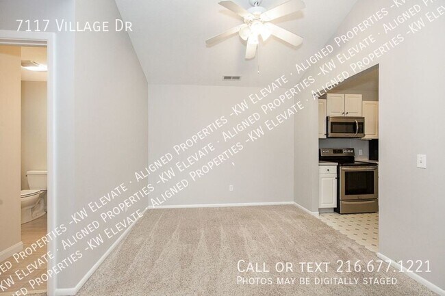 Foto del edificio - 7117 Village Dr