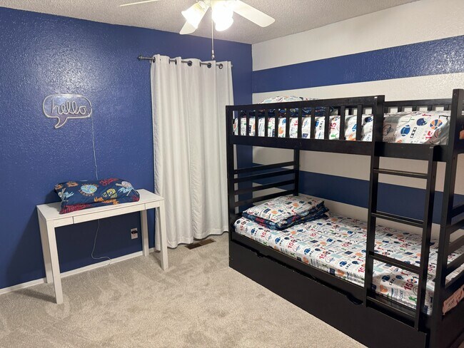 Dormitorio 3 - 7511 E 82nd Pl