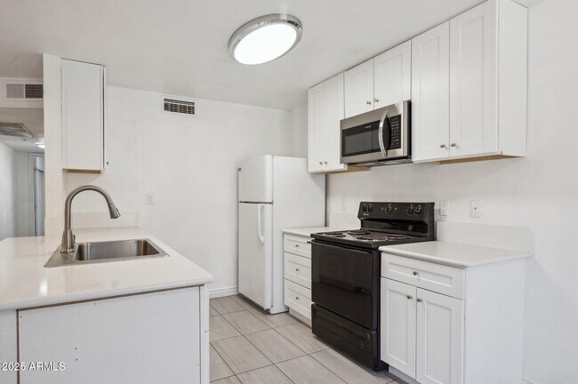 Foto del edificio - 5236 W Peoria Ave