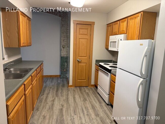 Building Photo - 401 N 10th St