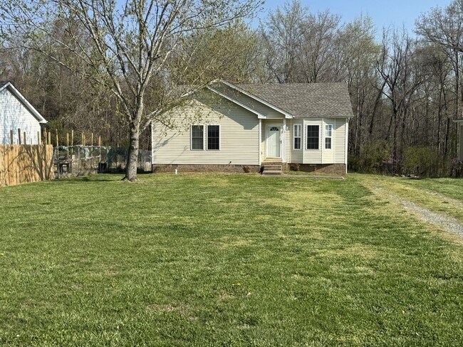 Foto del edificio - 518 Bruce Jenner Dr