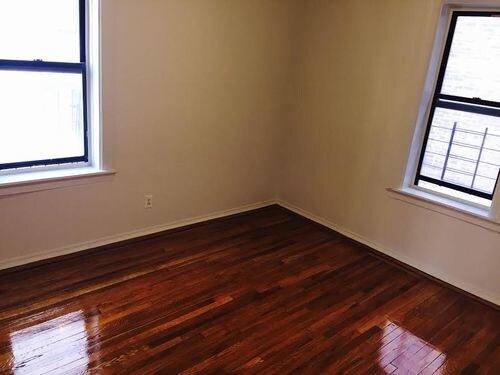Foto del edificio - 3214 Kingsbridge Ave