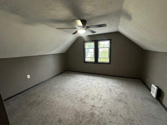 Foto del edificio - 1311 E 187th St