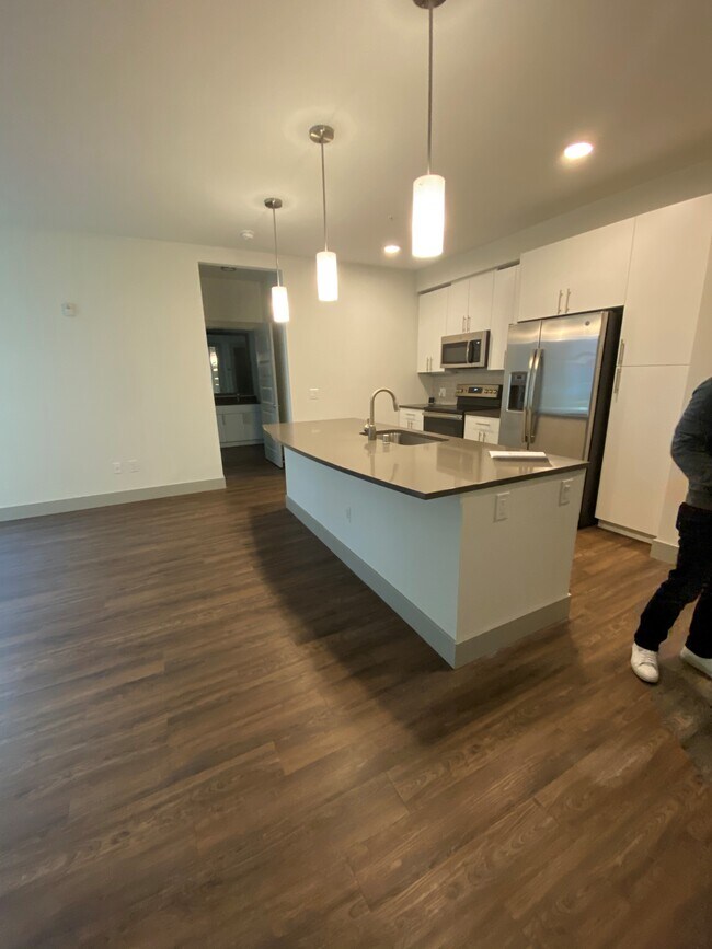 Foto del edificio - 10655 Main St