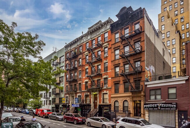 Foto del edificio - 256 W 15th St