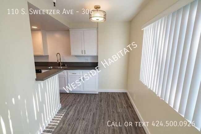 Building Photo - 110 Sweetzer Ave