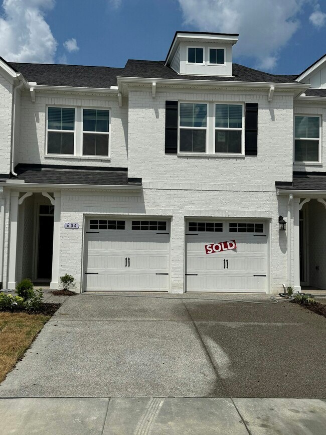 Photo - 604 Clb Vw Wy Townhome