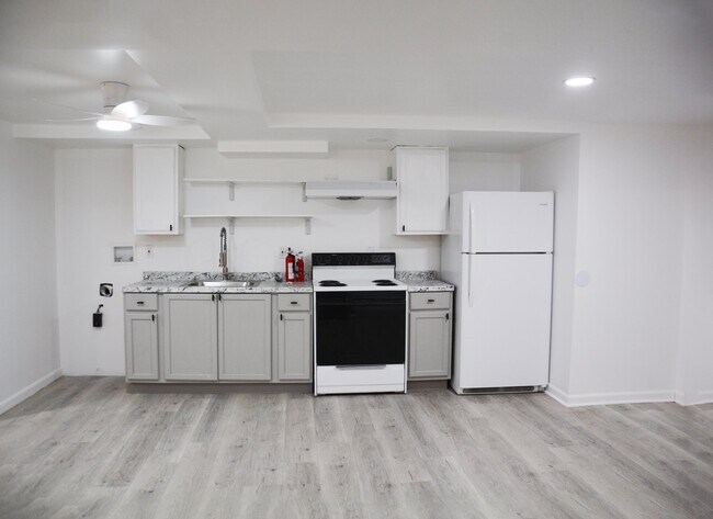 Photo - 2350 Baldwin Ave Apartment