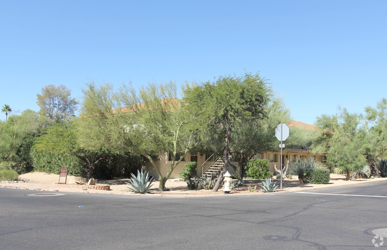 Primary Photo - 7542 E Carefree Dr