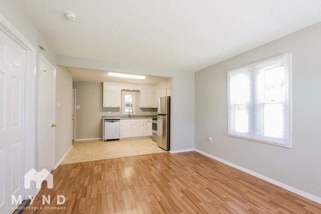 Building Photo - 8401 Clear Meadow Ln