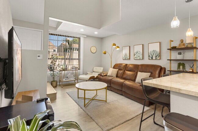 Foto del edificio - 1025 E Highland Ave