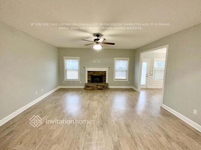 Foto del edificio - 415 Meadow Vista Ln