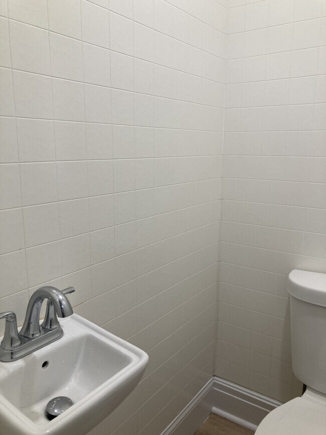 Foto del edificio - 1448 E 23rd St