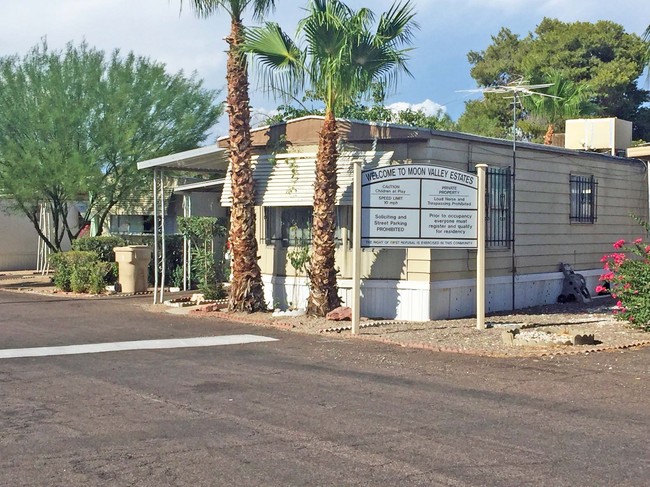 Foto del edificio - Moon Valley Estates