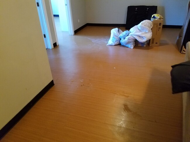 Building Photo - 1526 S State St