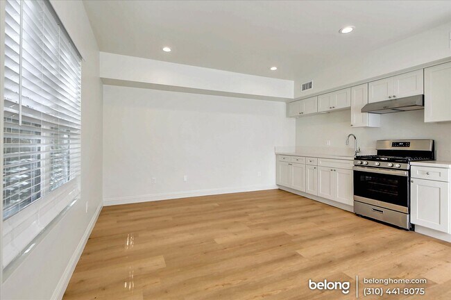 Foto del edificio - 2205 Camden Ave