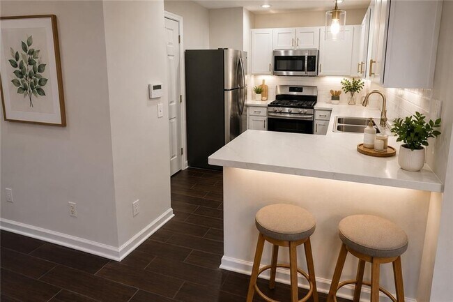 Foto del edificio - 2040 Keenland Ct