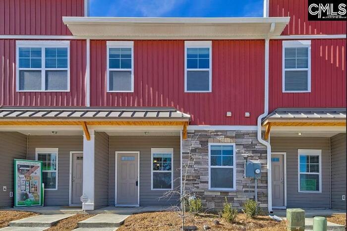 Foto principal - 127 Hunters Grove Drive