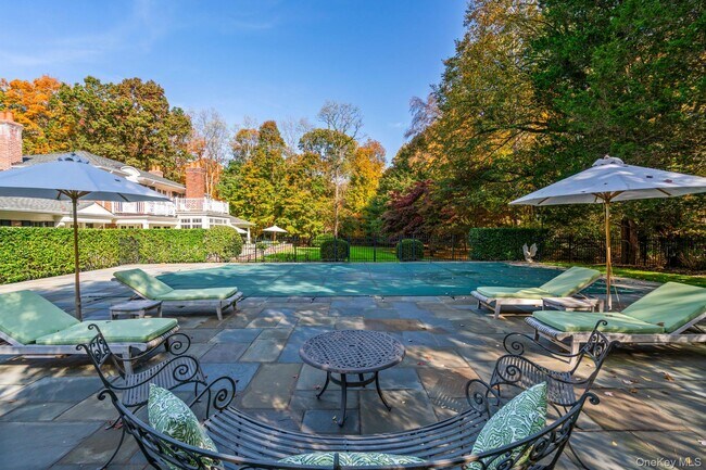 Foto del edificio - 30 Underhill Rd